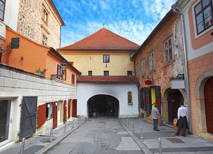 Mia * Zagreb
